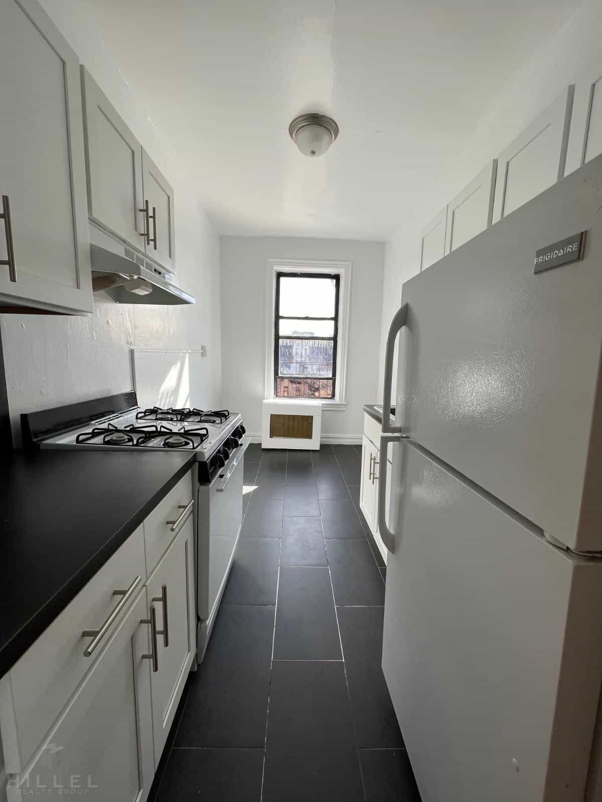 45-35 44 Street #H6, Queens, NY 11104 4