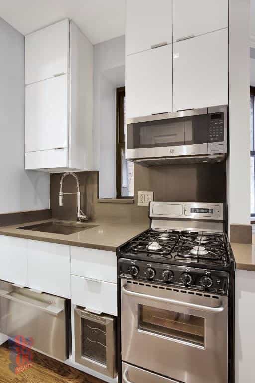 697 10 Avenue #4RS, Manhattan, NY 10036 3