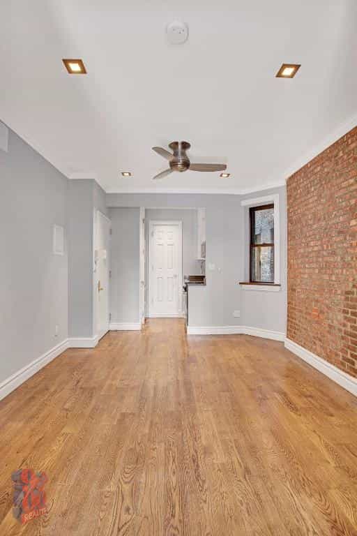 697 10 Avenue #4RS, Manhattan, NY 10036 2