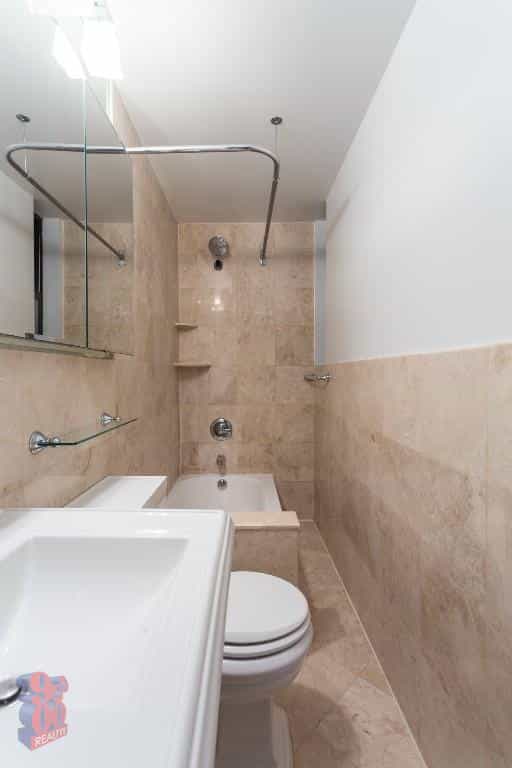 422 East 9 Street #3, Manhattan, NY 10009 5