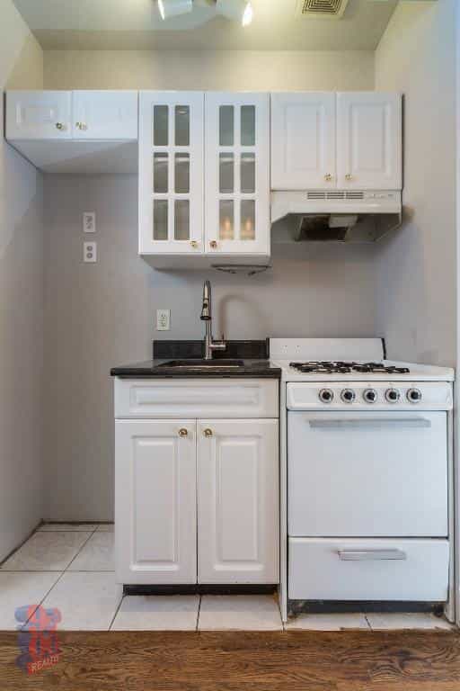 250 Mott Street #18, Manhattan, NY 10012 3