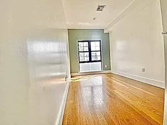296 Powers Street #3L, Brooklyn, NY 11211 2