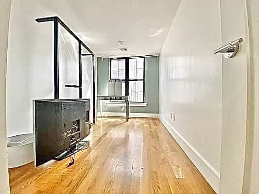 296 Powers Street #3L, Brooklyn, NY 11211 5