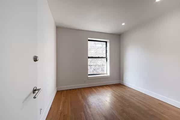 30 Claver Place #2R, Brooklyn, NY 11238 3