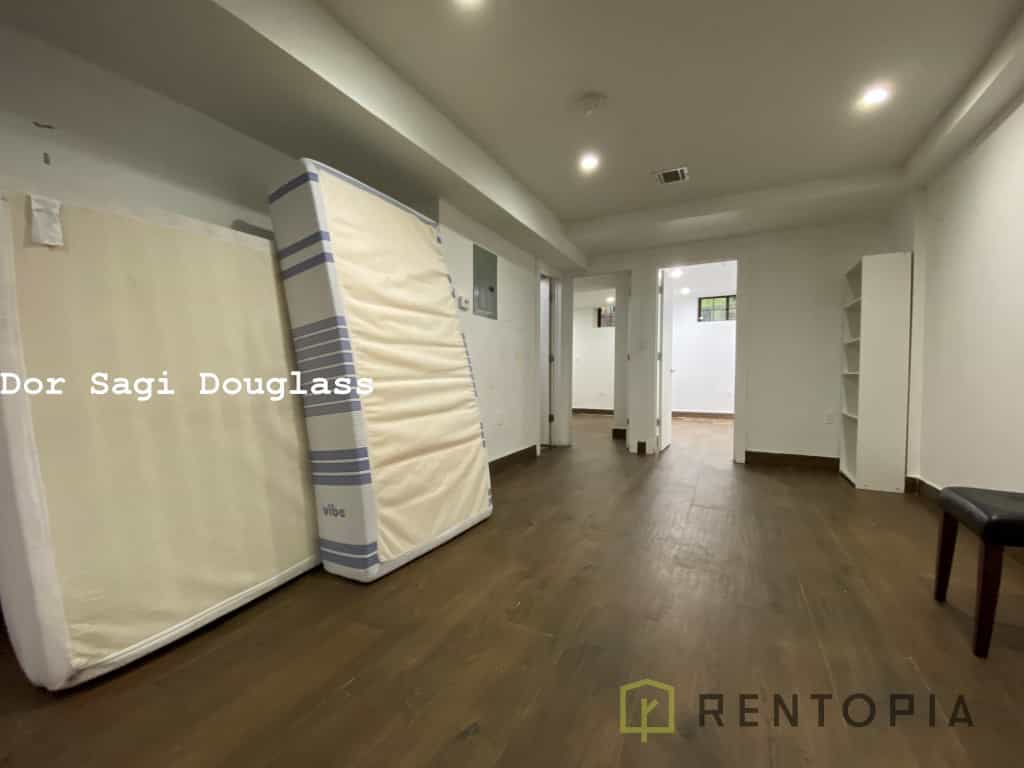 105 Harman Street #1, Brooklyn, NY 11221 4