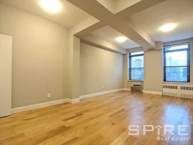 22 Jones Street #5B, Manhattan, NY 10014 2