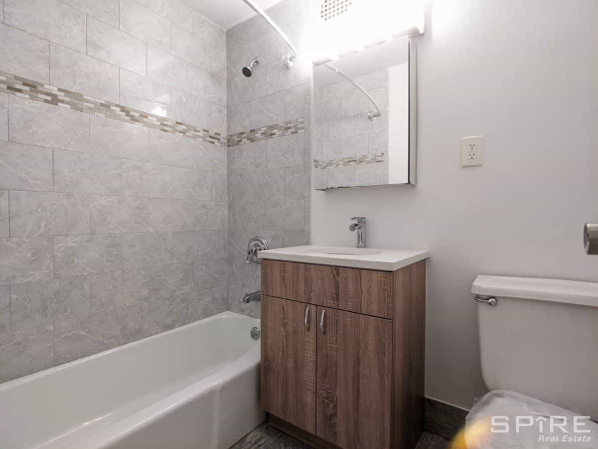 22 Jones Street #5B, Manhattan, NY 10014 4