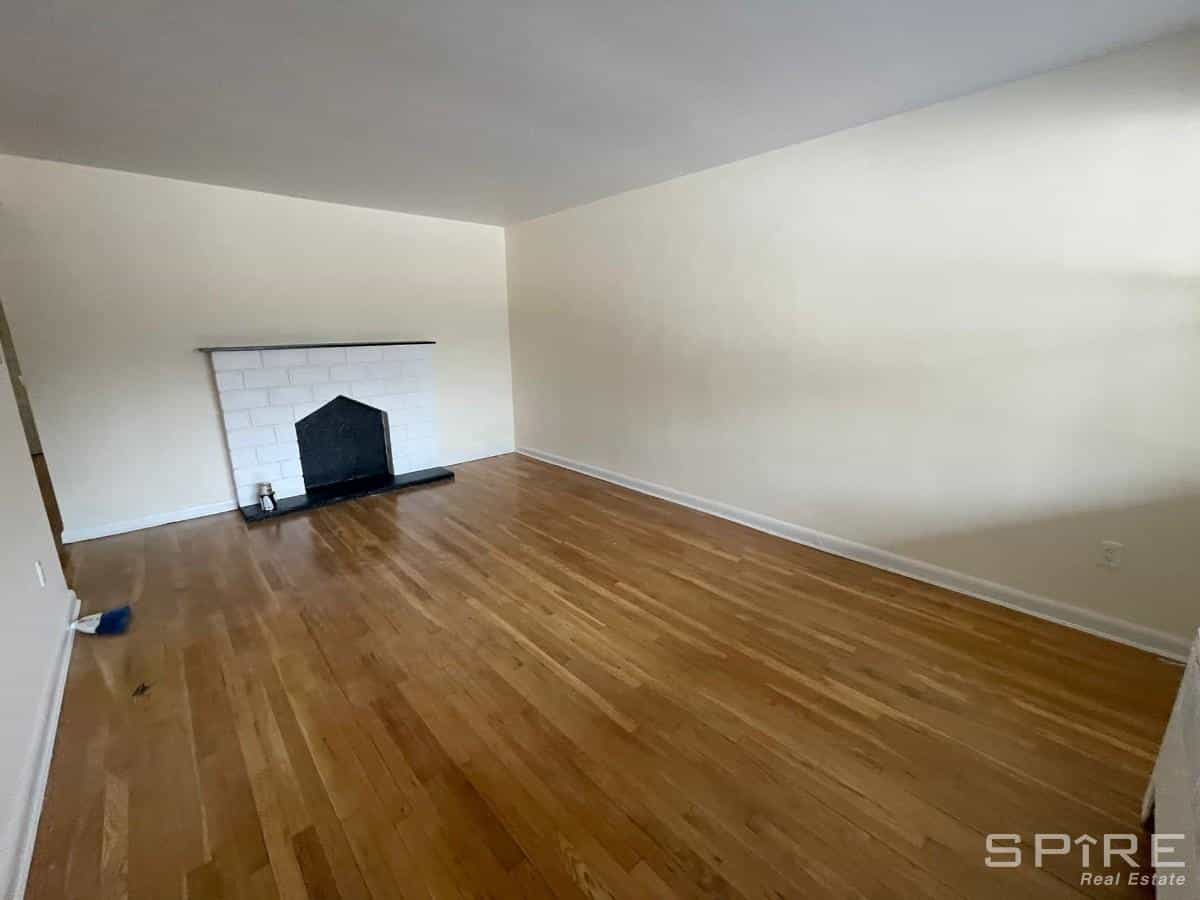 4228 Van Cortlandt Park East #3, Bronx, NY 10470 3