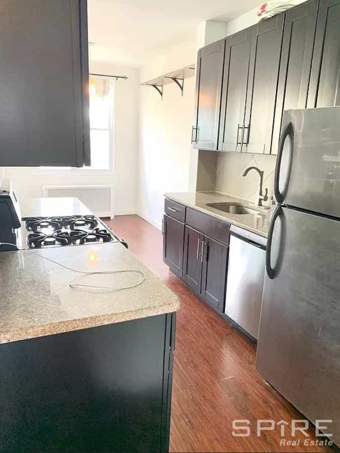 31-80 46 Street #2, Queens, NY 11103 5