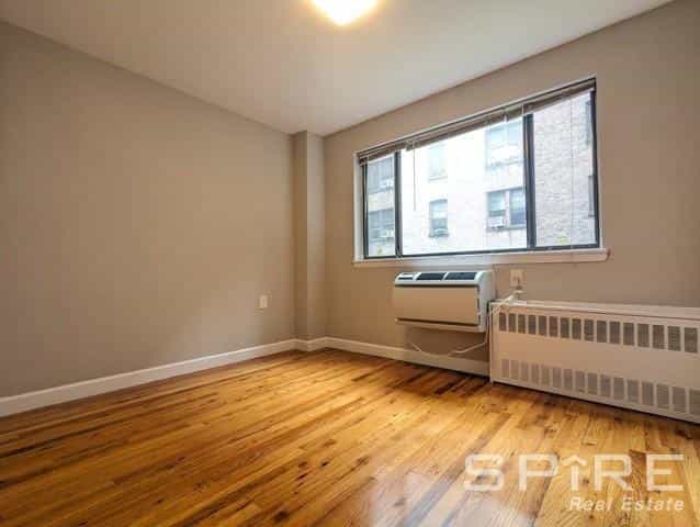 412 West 25 Street #4A, Manhattan, NY 10001 5