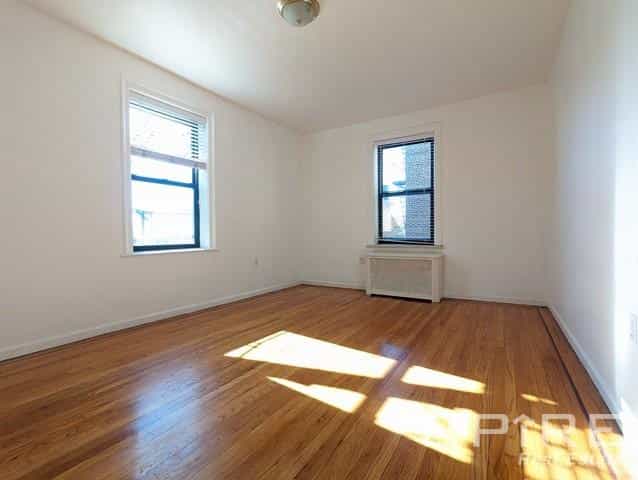 89-10 35 Avenue #C7L, Queens, NY 11372 4