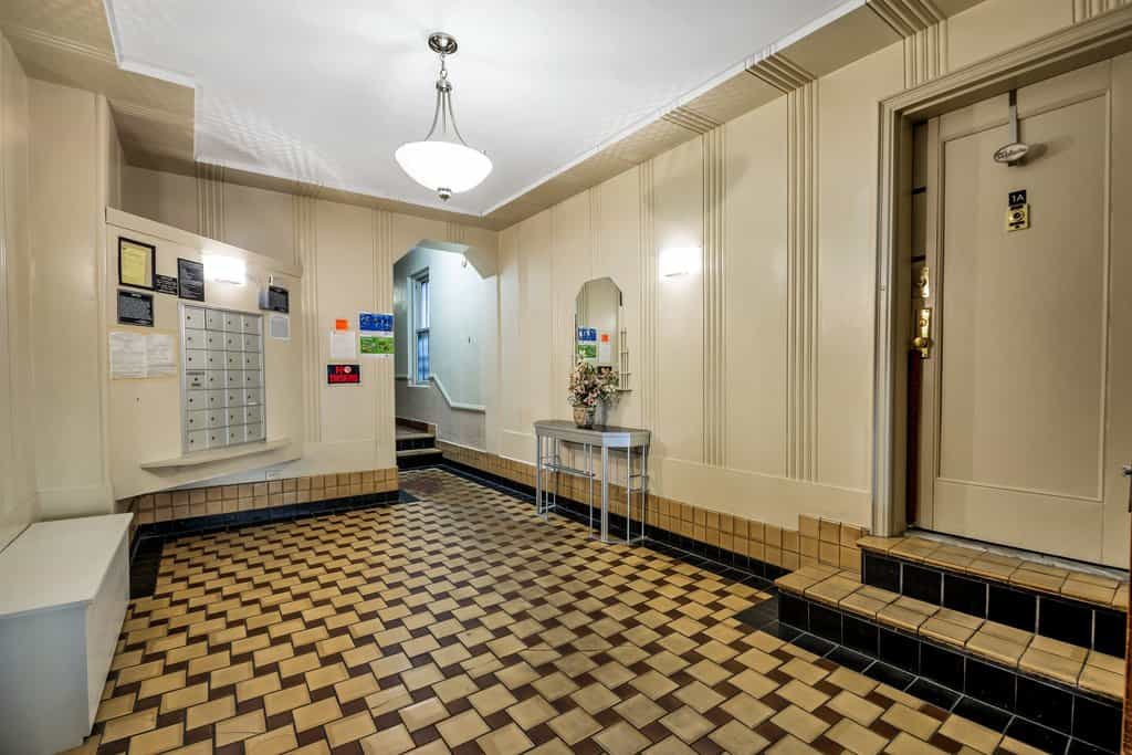 92 East 208 Street #5A, Bronx, NY 10467 2