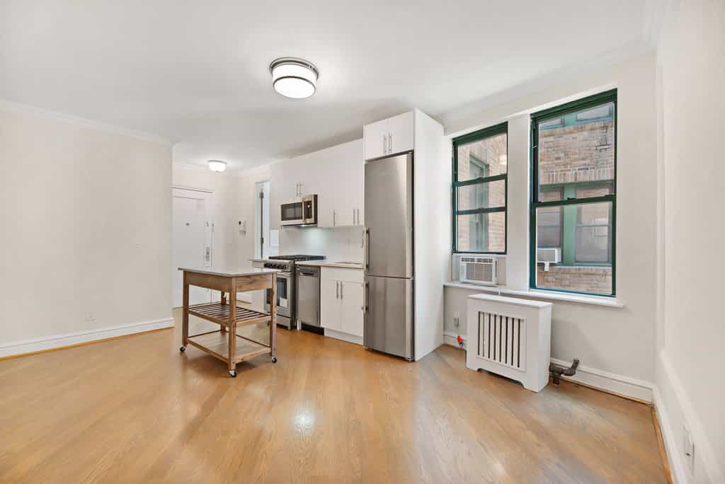 226 East 70 Street #5E, Manhattan, NY 10021 3