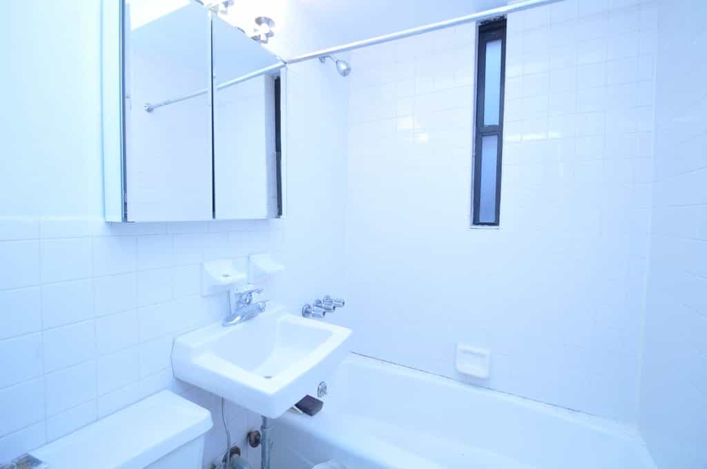 414 West 49 Street #5D, Manhattan, NY 10019 4