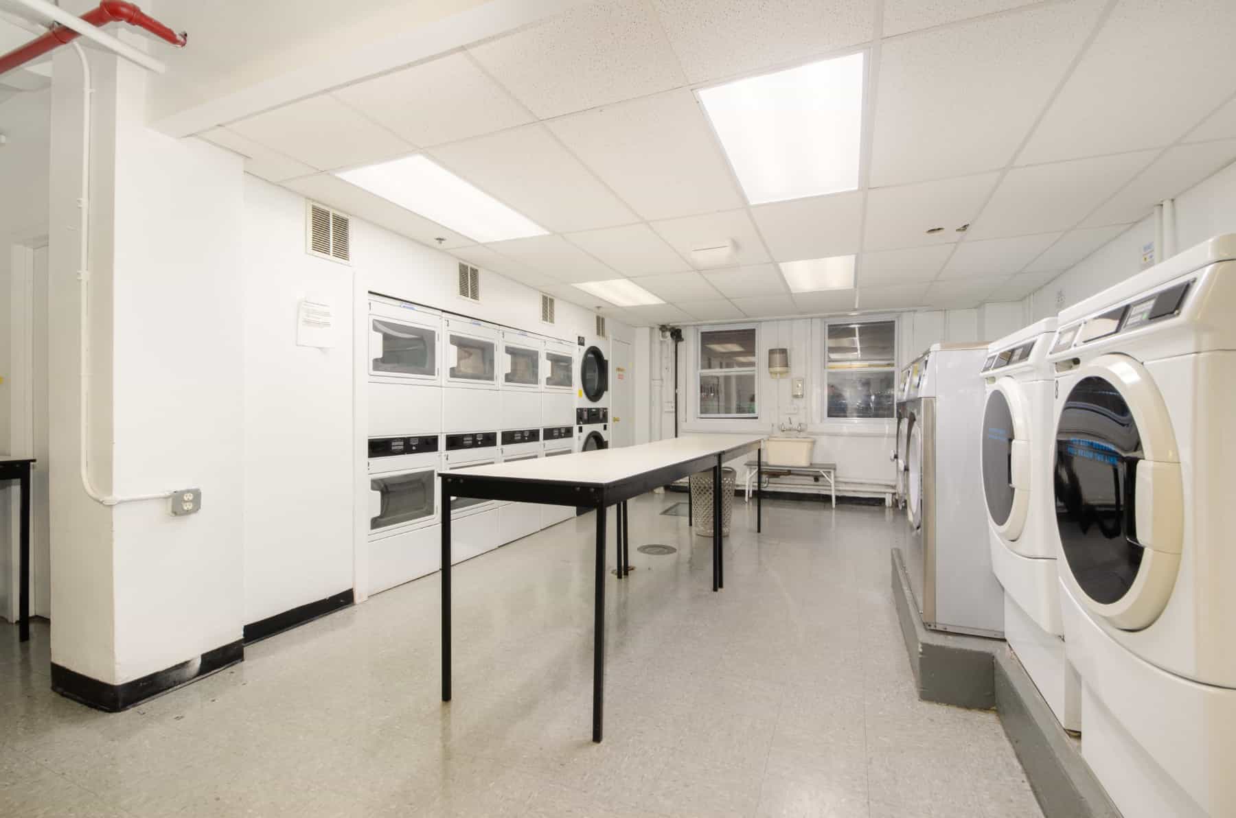 321 East 43 Street #410, Manhattan, NY 10017 5