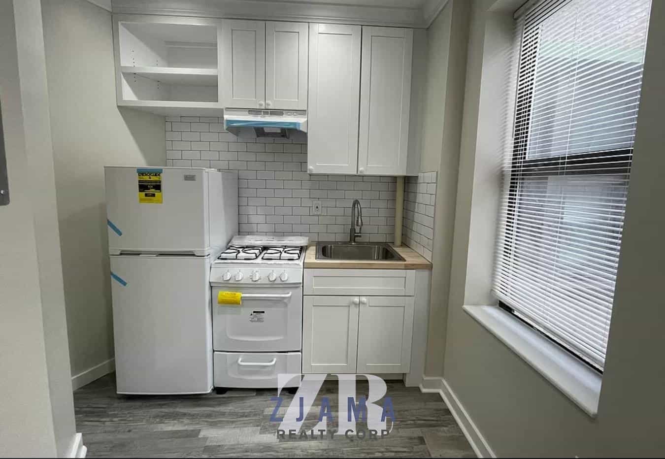 354 Bay Ridge Parkway #2, Brooklyn, NY 11209 2