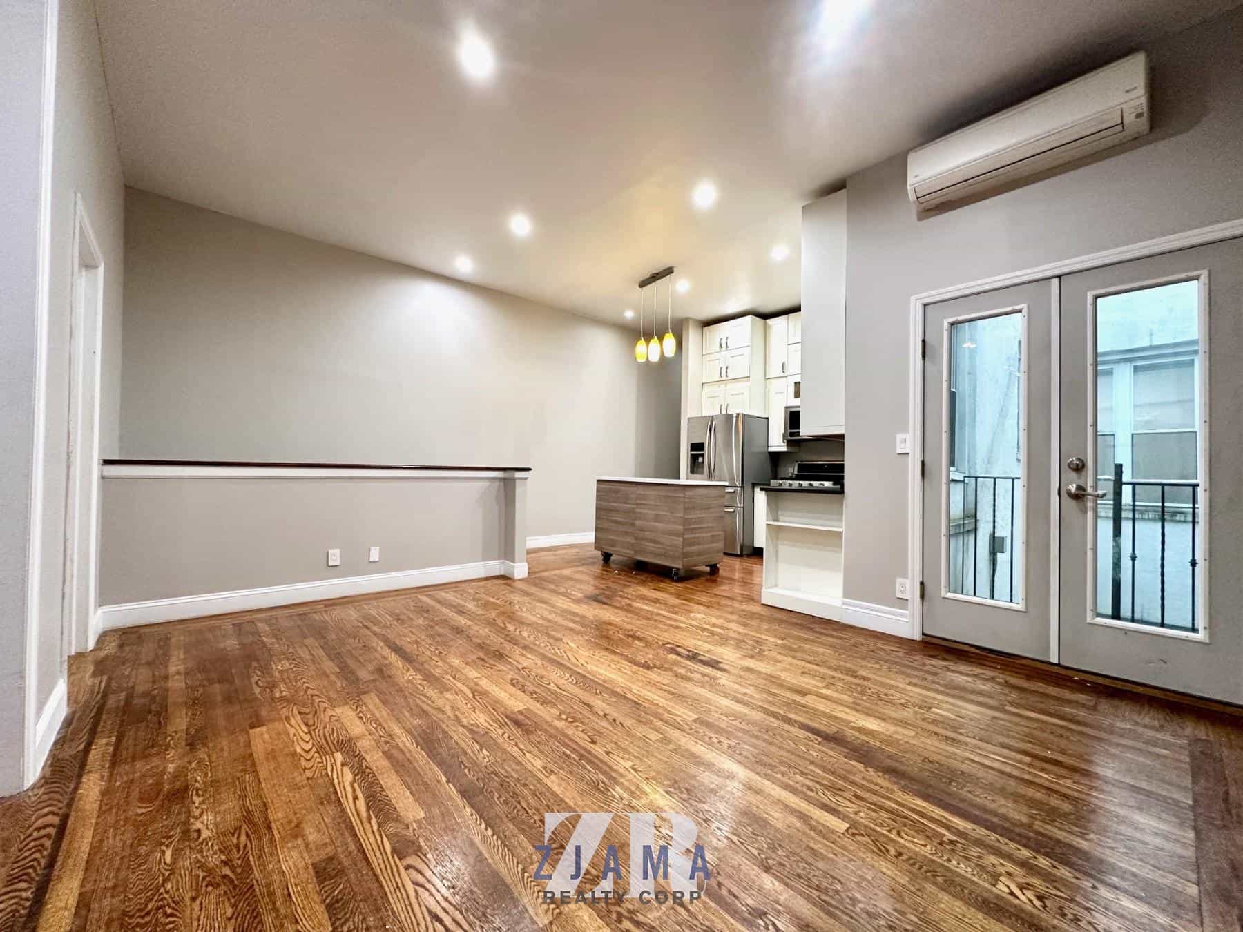 505 Eastern Parkway #2, Brooklyn, NY 11216 3