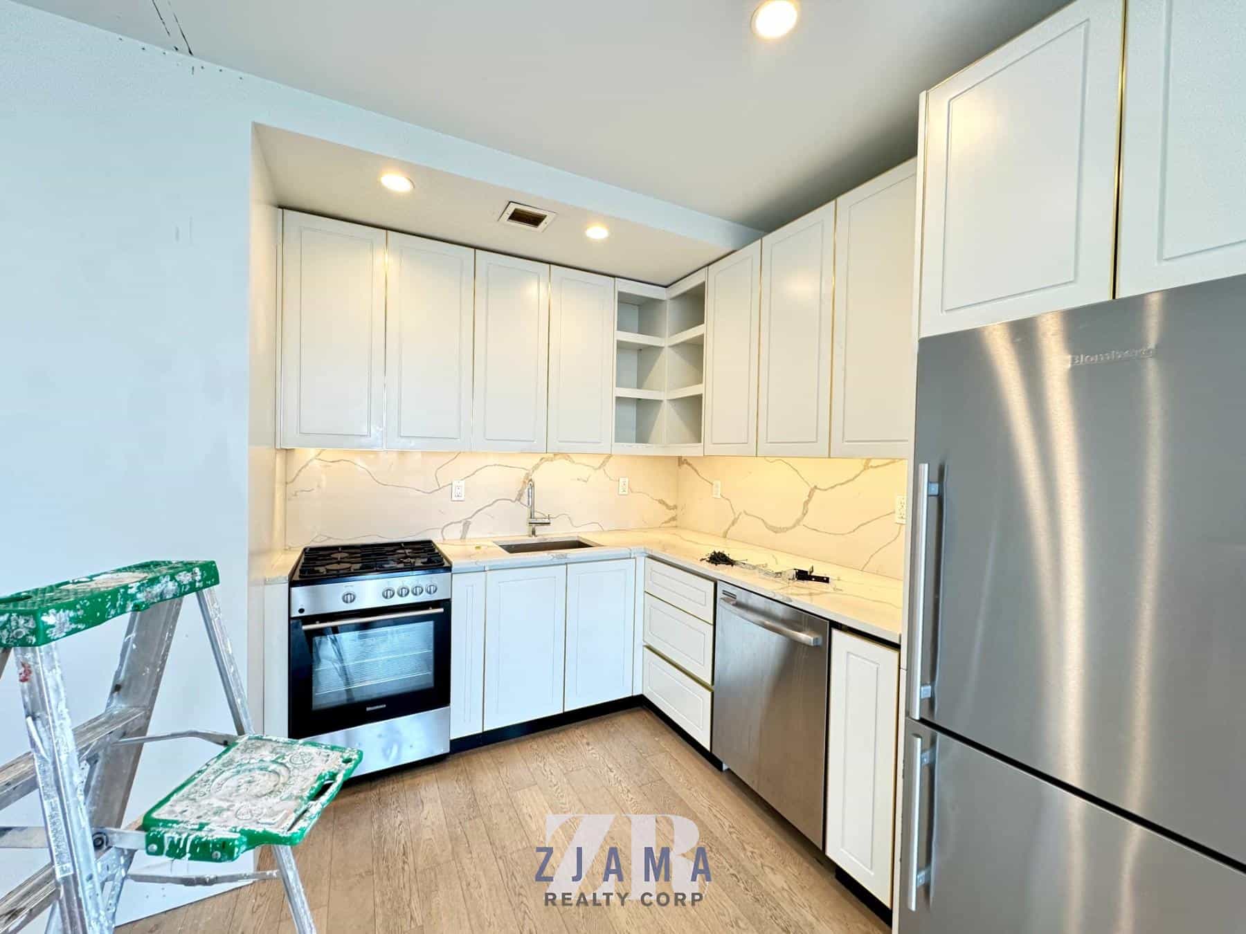 The Alexey 175 19 Street #1105, Brooklyn, NY 11215 2