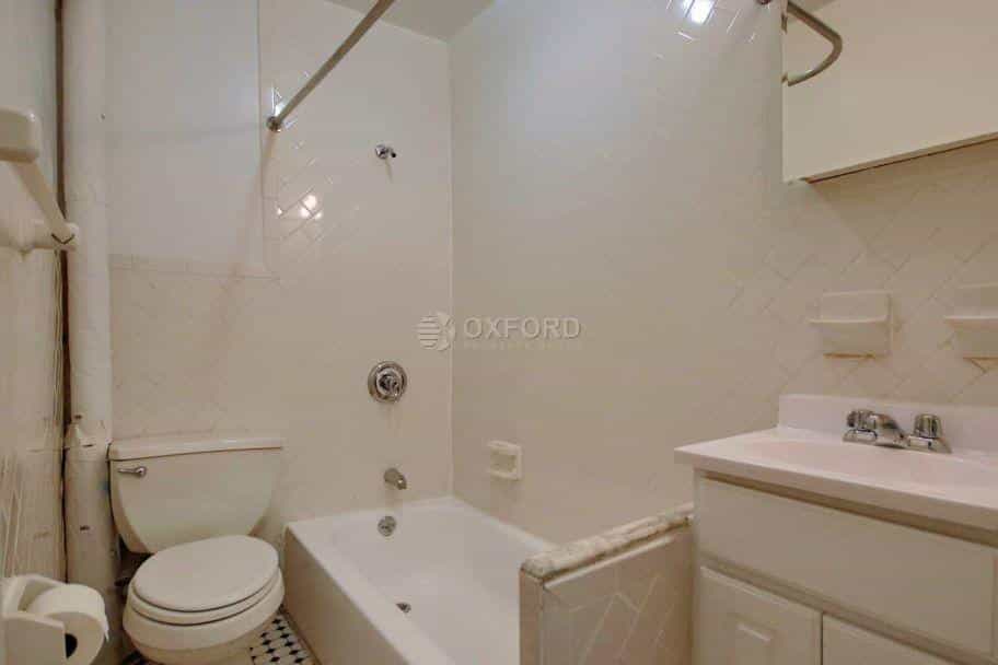 128 St Marks Place #x, Manhattan, NY 10009 5