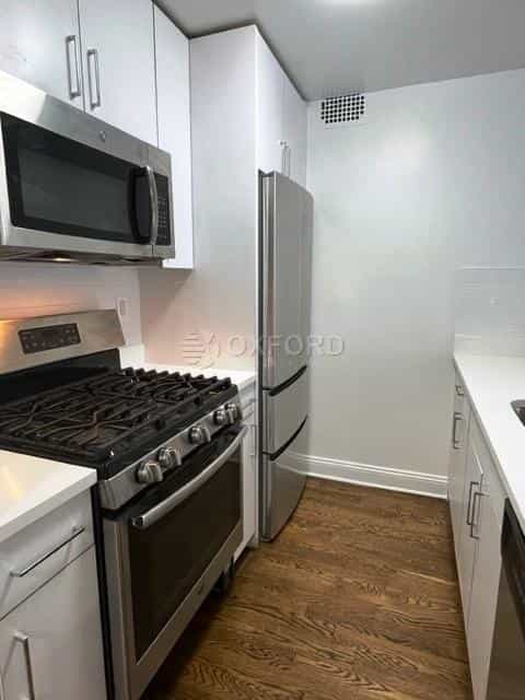 401 East 88 Street #12K, Manhattan, NY 10128 5