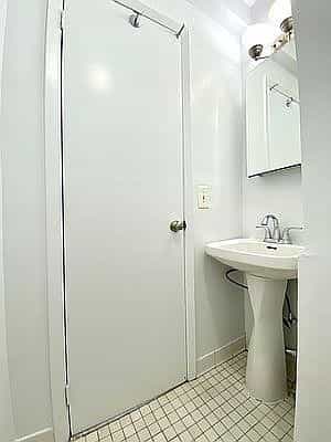 542 East 79 Street #5H, Manhattan, NY 10075 5