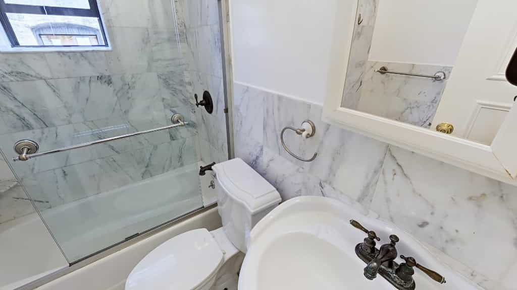 69 West 107 Street #5A, Manhattan, NY 10025 5