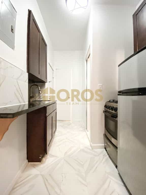 213 East 10 Street #16, Manhattan, NY 10003 4