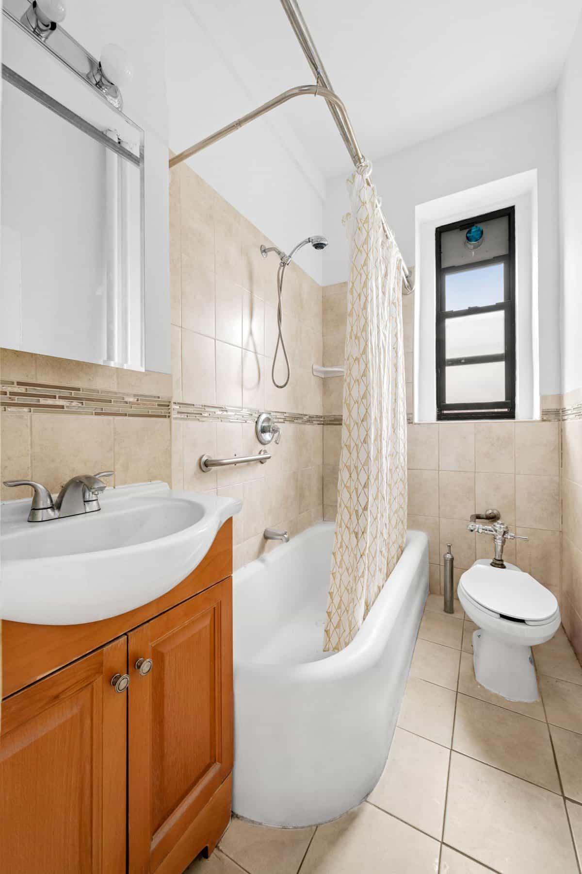 7002 Ridge Boulevard #A8, Brooklyn, NY 11209 5