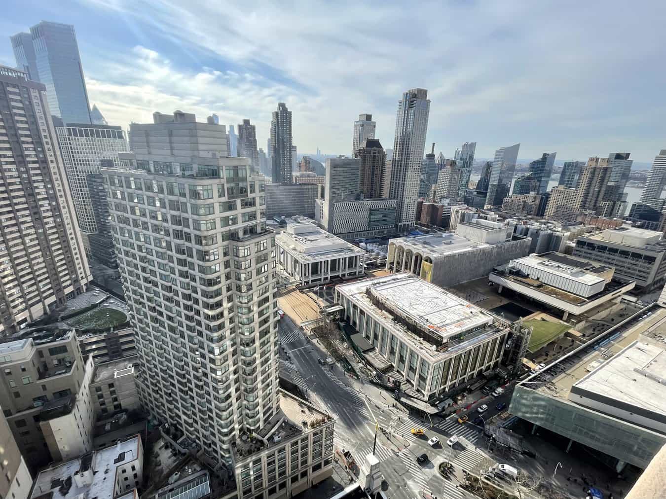 2 Lincoln Square 60 West 66 Street #6I, Manhattan, NY 10023 3