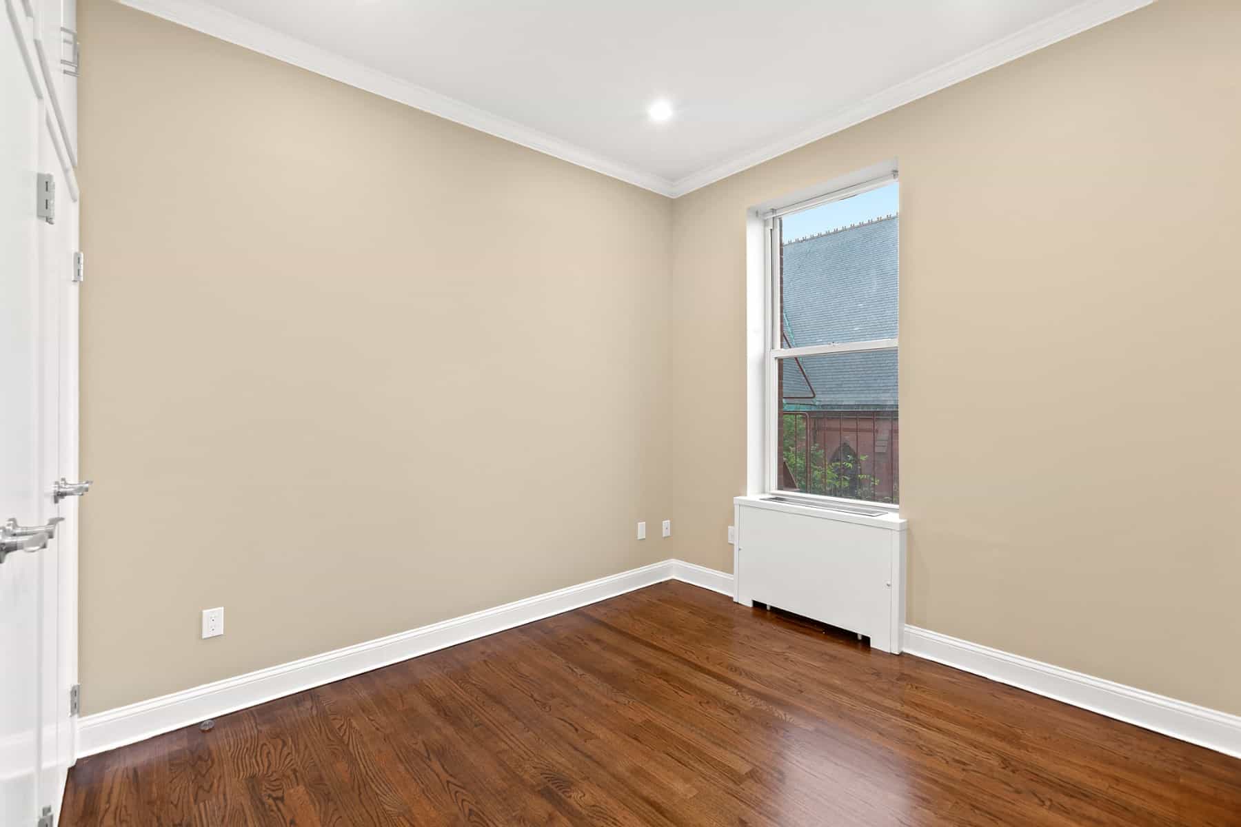48-19 Vernon Boulevard #3B, Queens, NY 11101 5