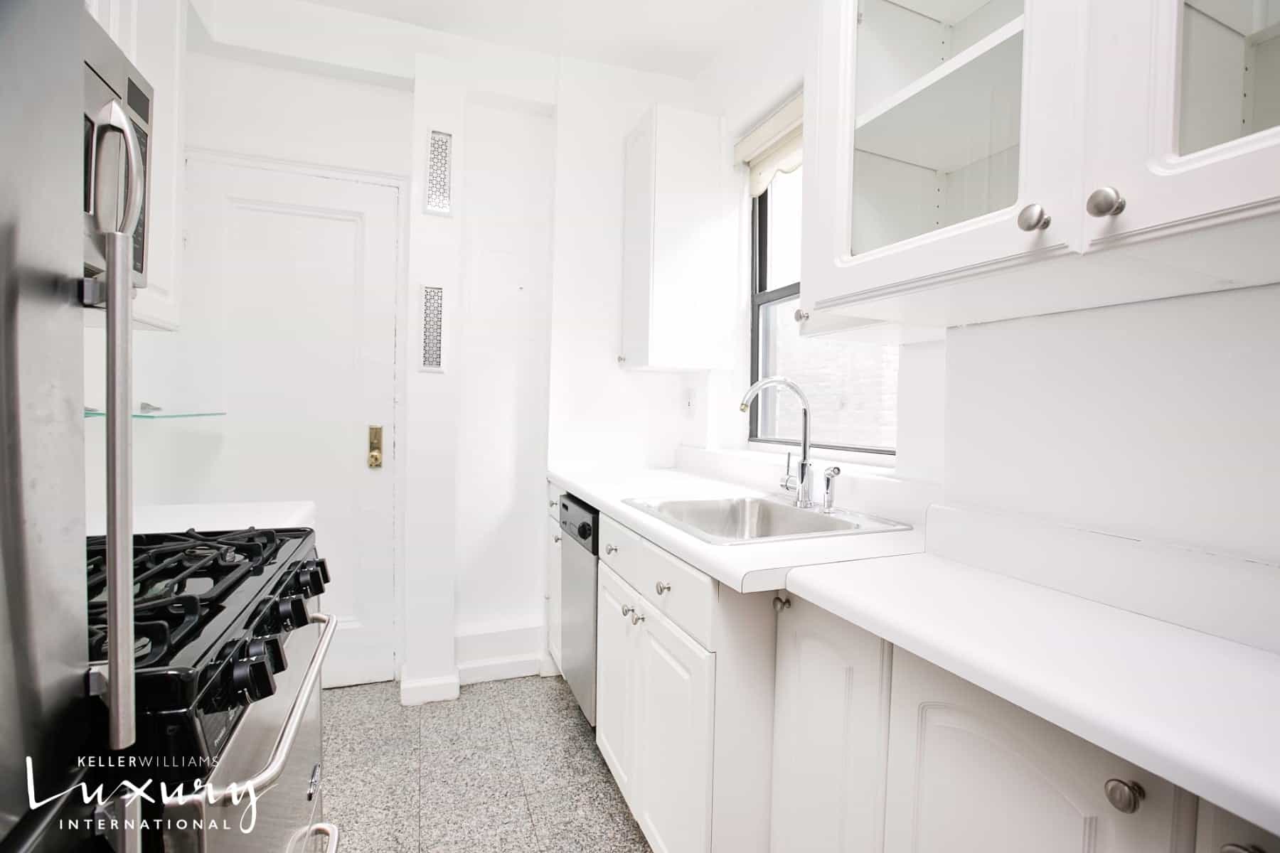 142 East 49 Street #9C, Manhattan, NY 10017 5