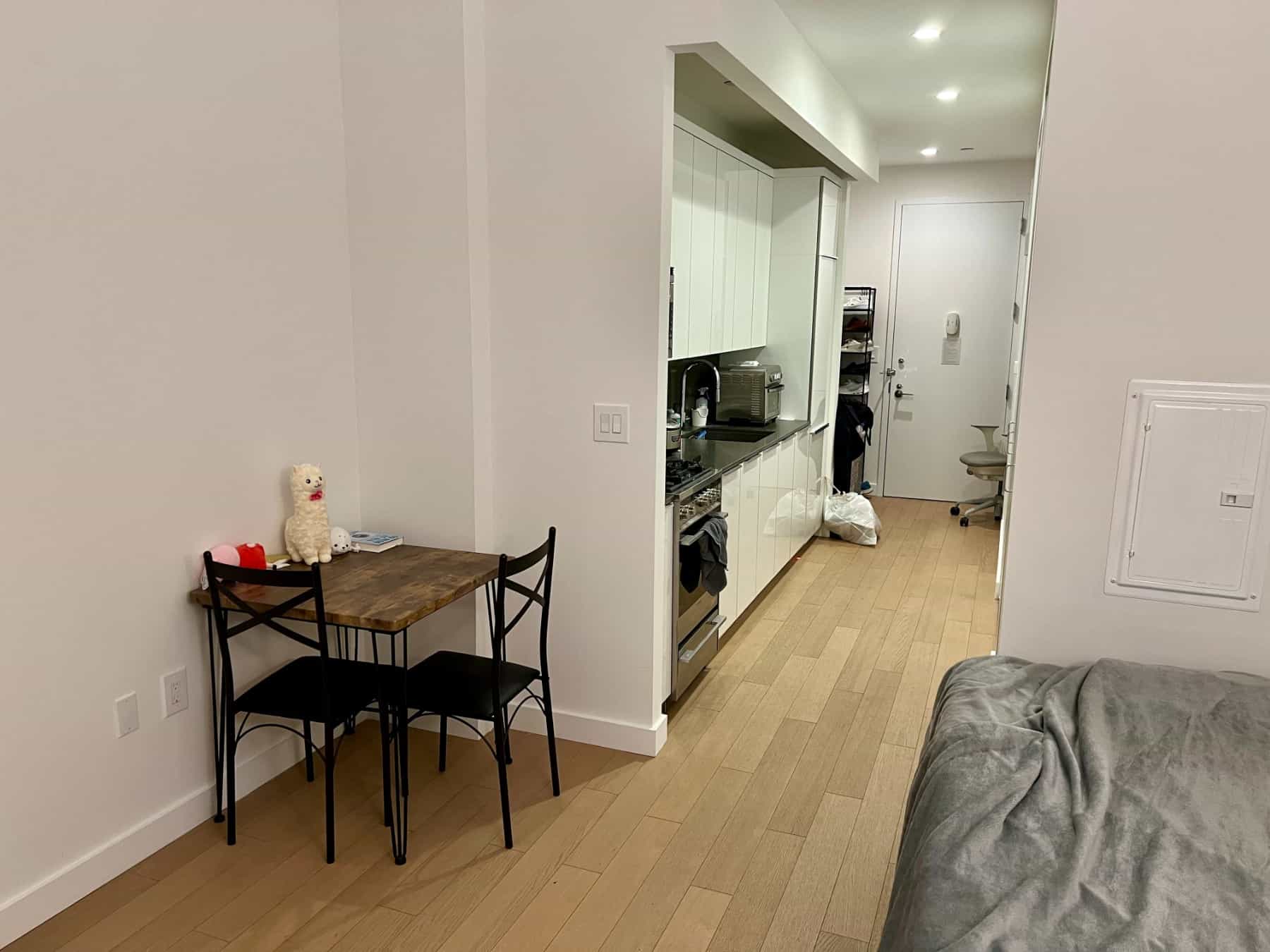 180 Water Street #2103, Manhattan, NY 10038 4