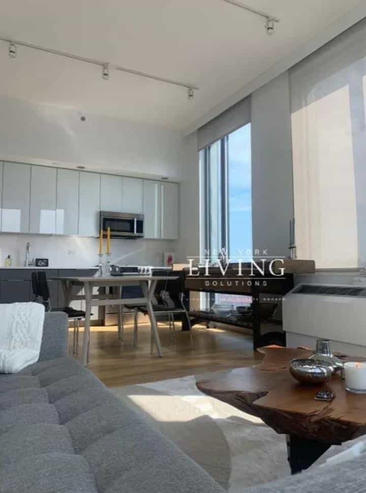 325 Kent Avenue #S701, Brooklyn, NY 11249 4