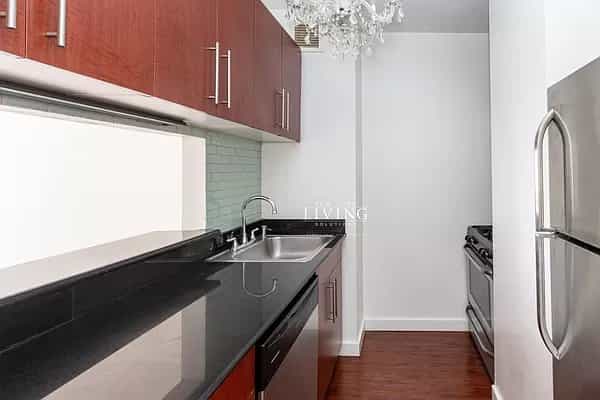 Renaissance 100 John Street #1815, Manhattan, NY 10038 2