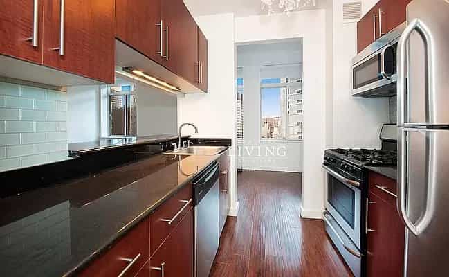 Renaissance 100 John Street #2111, Manhattan, NY 10038 2