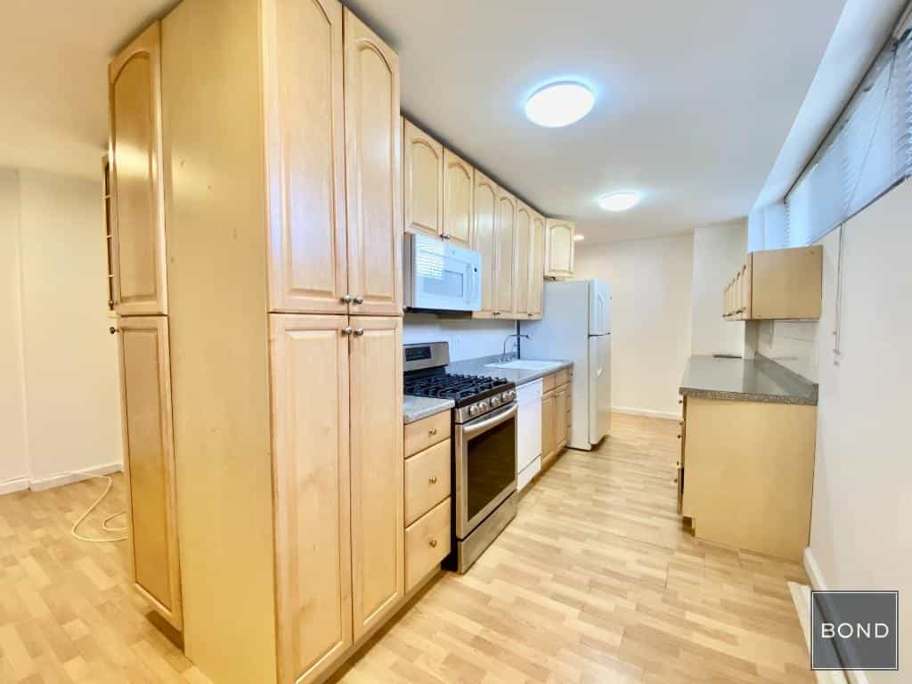 33-66 21 Street #1L, Queens, NY 11106 2