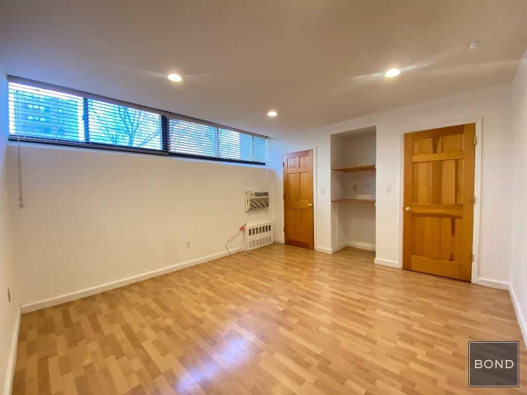 33-66 21 Street #1L, Queens, NY 11106 4