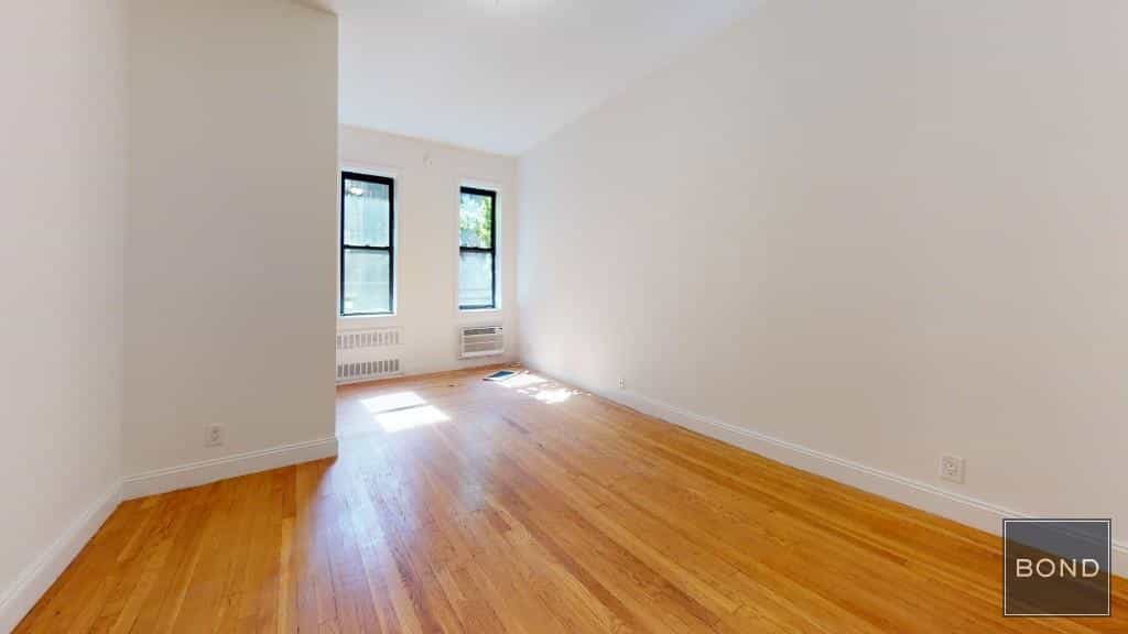 302 East 90 Street #2C, Manhattan, NY 10128 2