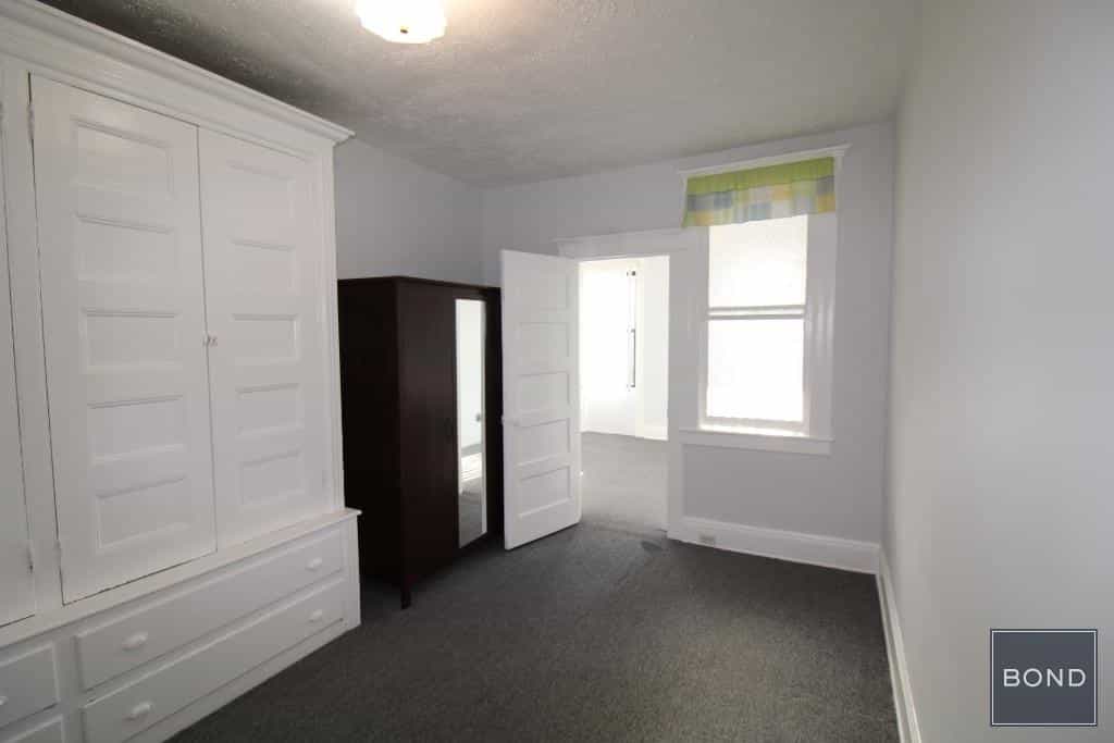 611 Fairview Avenue #3L, Queens, NY 11385 3