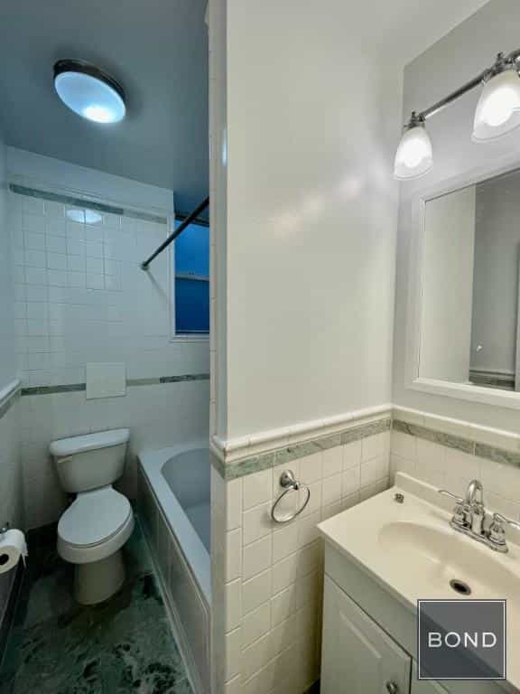 652 West 189 Street #4N, Manhattan, NY 10040 4