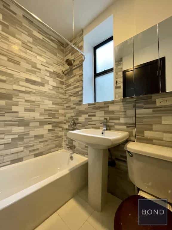 302 West 114 Street #4B, Manhattan, NY 10026 2