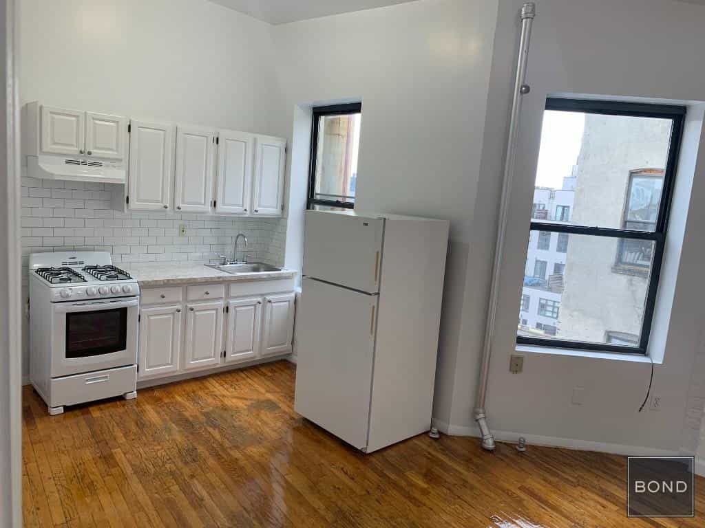 524 Metropolitan Avenue #18, Brooklyn, NY 11211 2