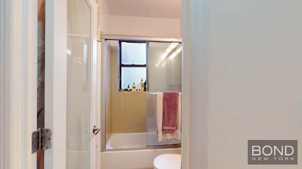 204 West 81 Street #24, Manhattan, NY 10024 5