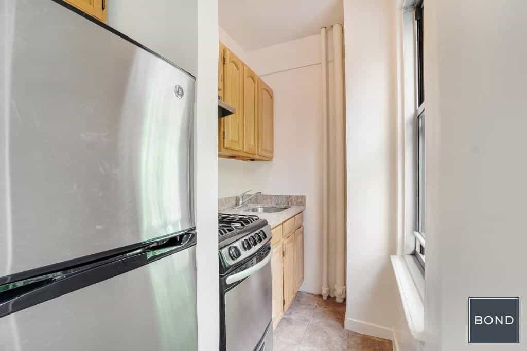 301 East 38 Street #2B, Manhattan, NY 10016 4