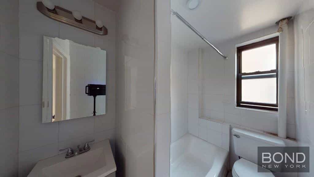 323 East 54 Street #10H, Manhattan, NY 10022 3