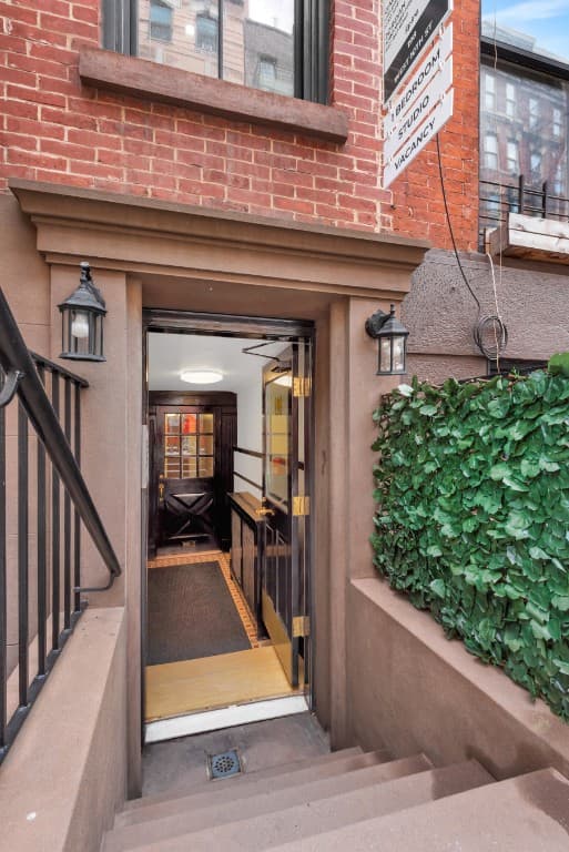 198 West 10 Street #6, Manhattan, NY 10014 - Image 13