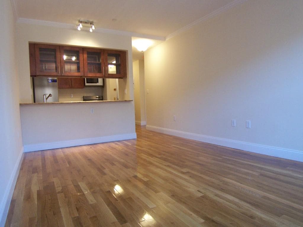 29 Cooper Street #2A, Manhattan, NY 10034 2