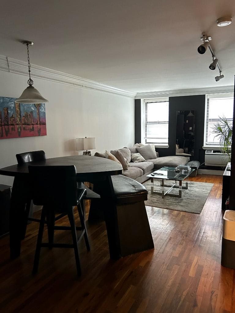 525 West 49 Street #3A, Manhattan, NY 10019 2