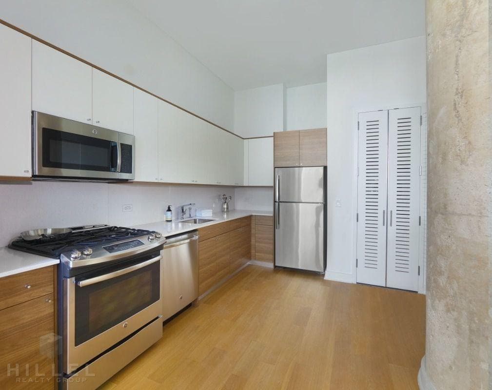 Eagle Lofts 43-22 Queens Street #232, Queens, NY 11101 4