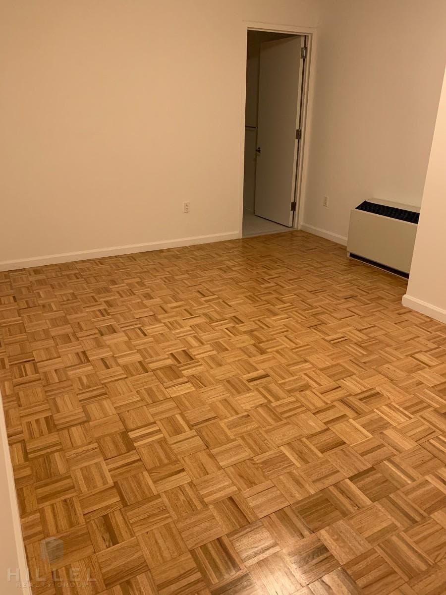 47-5 Center Boulevard #624, Queens, NY 11109 - Image 17